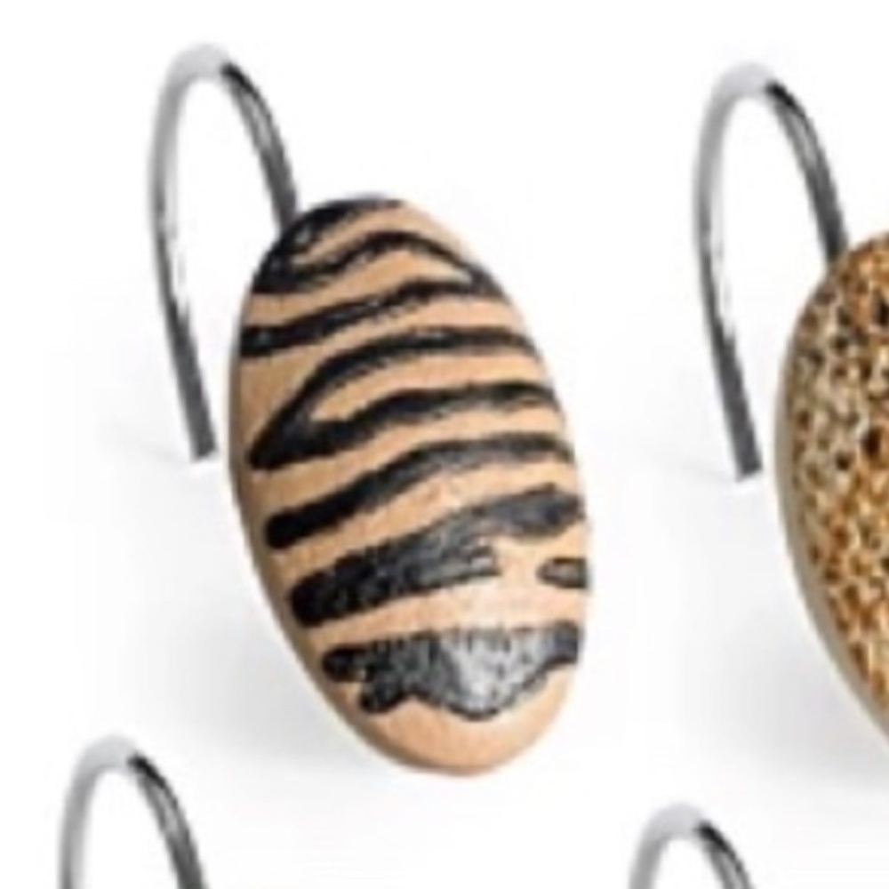 Animal Print Shower Hooks Set of 12 Resin Hooks Gazelle Leopard Multicol… - Picture 5 of 11